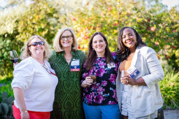 a-night-to-remember-cocktails-in-the-courtyard-columbia-2025_8